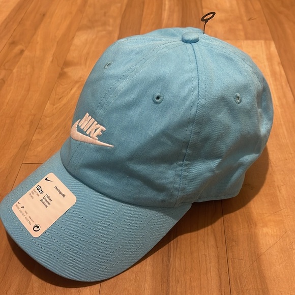 Nike blue baseball cap - Picture 3 of 8